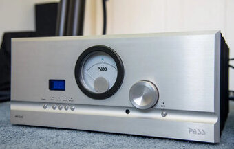 Pass Labs INT 250
