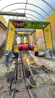 Tunelowa myjnia samochodowa CHRIST – w pełni sprawna