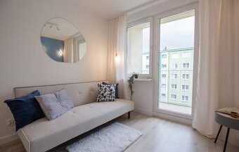 Mieszkanie trzypokojowe z garderobą, 45m2, balkon, Kaliniec