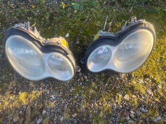Lampy przednie używane Mercedes Benz C200 odbiór wkasny