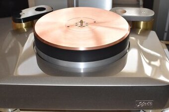 Kodo The Beat MagDrive Turntable - (Price: 6900 EUR)