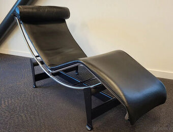 Le Corbusier, CASSINA, LC4, leżanka, skóra, czarna, bardzo d