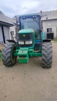 John Deere 6520