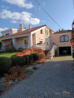 Dom o powierzchni 240m2, działka 2154m2, Wolica