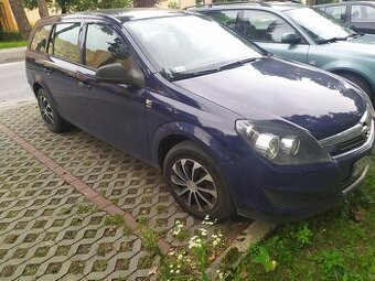 Opel Astra h 1.4 kombi +lpg