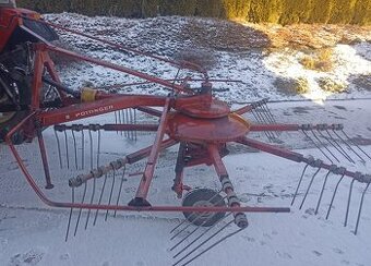 Zgrabiarka karuzelowa Pottinger 321