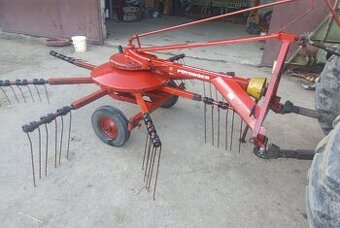 Zgrabiarka karuzelowa Pottinger 301