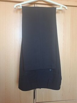 Śliczne eleganckie spodnie