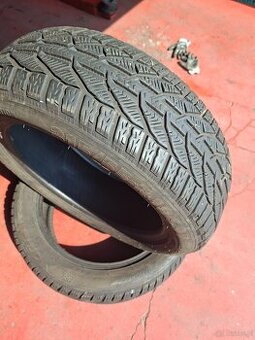 Opony 215/55/18 r Kormoran snow 99v bieżnik ok 7 mm rok 2022