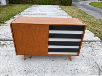 Jiroutek šuplíkatá komoda malá černobílá