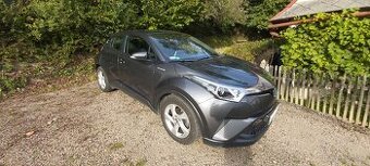 Sprzedam Toyotę CHR- hybryda