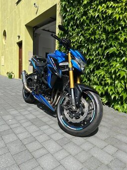 Suzuki GSX s750