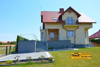 Wolnostojący dom z działką 1088m2 w Złotoryi - 1