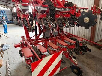 Siewnik do Buraków Kverneland Monopill 6 m,2 rzędowy.Stan id