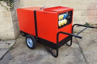 Pramac P11000 10 kVA 9,7 kW wyciszony generator diesla