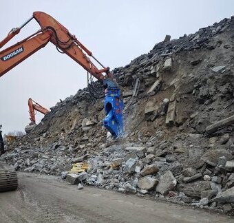 Nowa obrotowa szczęką krusząca TREVI BENNE FR 28 KRUSZER