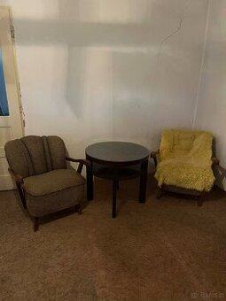 Sprzedam stół z krzesłami