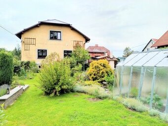 Prodej většího domu s dílnách v Otovicich u Broumova. Česko