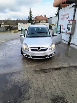 Opel Zafira 1.8 benzyna