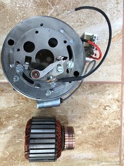 Jawa Kývačka, Panelka 250 – prądnica po regeneracji