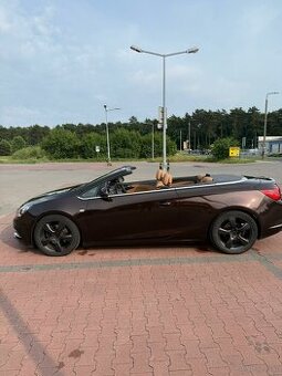 CASCADA 2.0 CDTI MANUAL CABRIO NA LATO OKAZJA