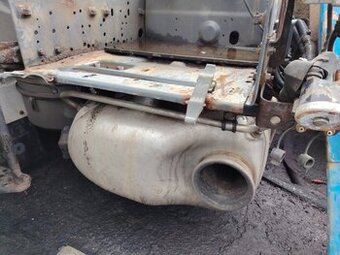 Iveco 500 bak