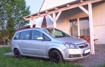 Opel Zafira   1.6 benz     rok 2005