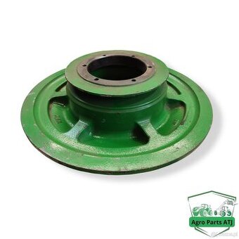 Półkrążek wału H115755 John Deere W660 – oryginał