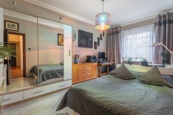 2 pokoje przy Parku + piwnica + miejsce postojowe.