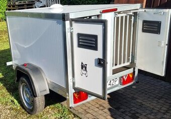 Przyczepka do przewozu psów
