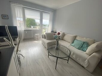 Mieszkanie o pow. 48.03m2, balkon, umeblowane, IVp.,Os.Widok