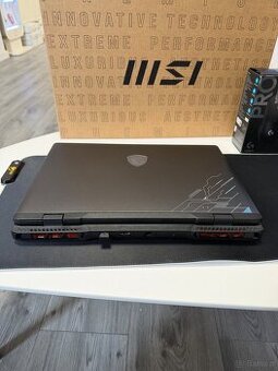 ASUS ROG Crosshair 16 HX AI (D2XWGKG)