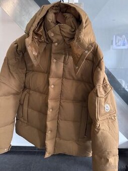 Kurtka Moncler