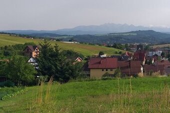 Działka budowlana z panoramicznym widokiem na okolicę i Tatr