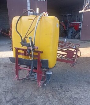 Opryskiwacz zawieszany Pilmet 400L