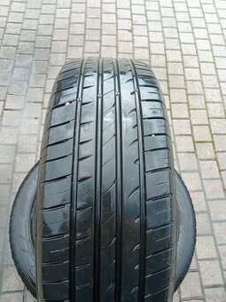 opony HANKOK VENTUS prime 2 215/70/16 r bieżnik ok 7 mm rok