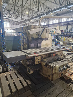 Frezarka konsolowa HECKERT, typ FW 400 2/PS