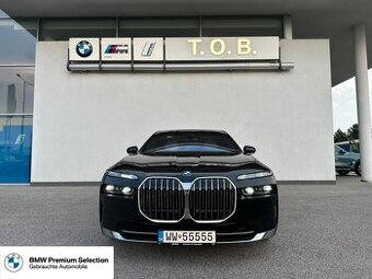Oferuję na sprzedaż luksusowe BMW 750e xDrive – 99.990 €