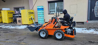 Sprzedam mini ładowarkę ręczną RL500