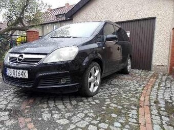 Opel Zafira-Polecam 7 osobowy