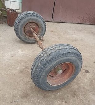 Oś hamowana od przyczepy samozbierającej