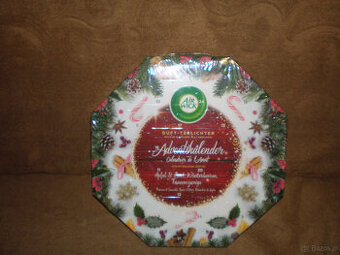 Sprzedam kalendarz adwentowy, świeczki zapachowe, nowe.