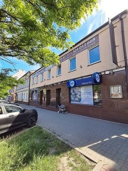 Lokal usługowy 80m² – parter z witryną, ul. Górnośląska