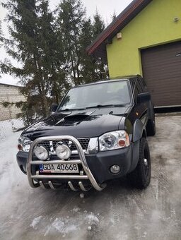 Samochód Nissan Navara