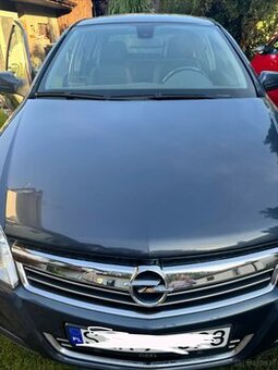 Sprzedam Opel Astra niski przebieg