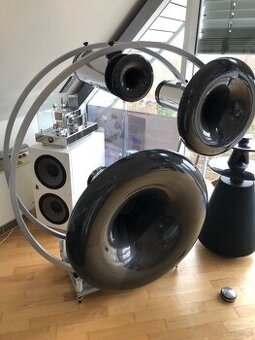 Avantgarde Acoustic Trio Carbon - (Price: 3300 EUR)