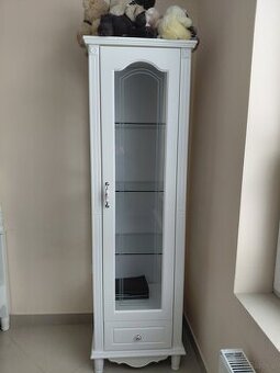 Szklana Witryna marki Bemondi