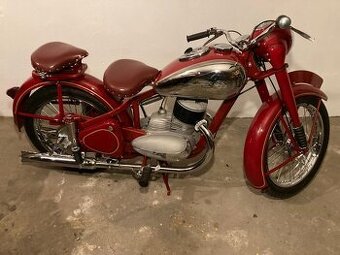 Jawa Perak 1954 rok typ 11 po renowacji.