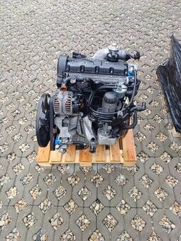 Silnik 1,9 tdi 96kw TYP AWX najechał 140.000km