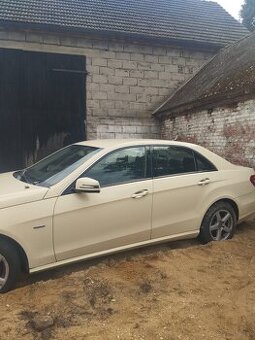 Część Mercedes W212